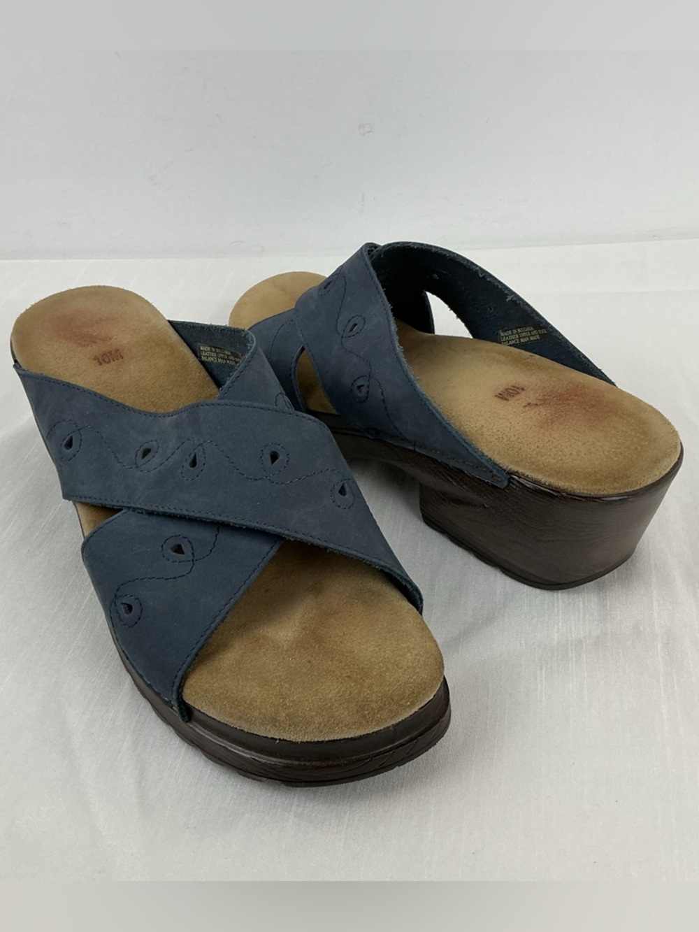 White Mountain Leather Clog Sandals Size 10